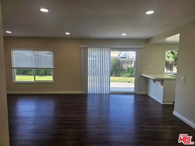 Photo - 3410 Via Marina Ave