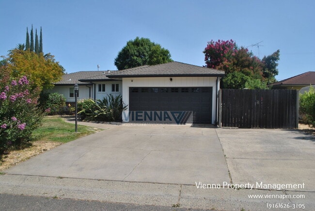 Building Photo - 2913 Kerria Way