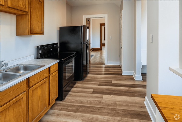 Building Photo - 14 W Bruce Ave Unit 14 Rental