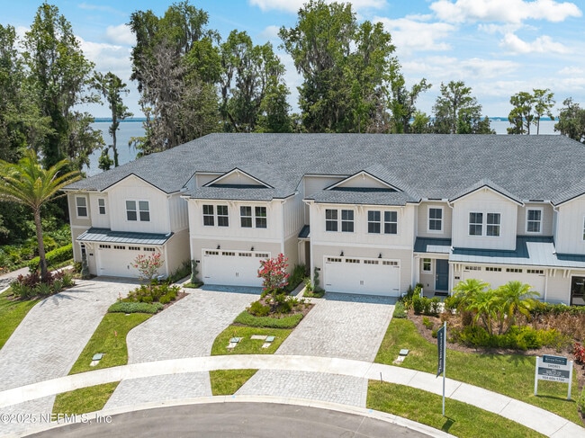 Building Photo - 23 Oak Pk Dr Rental