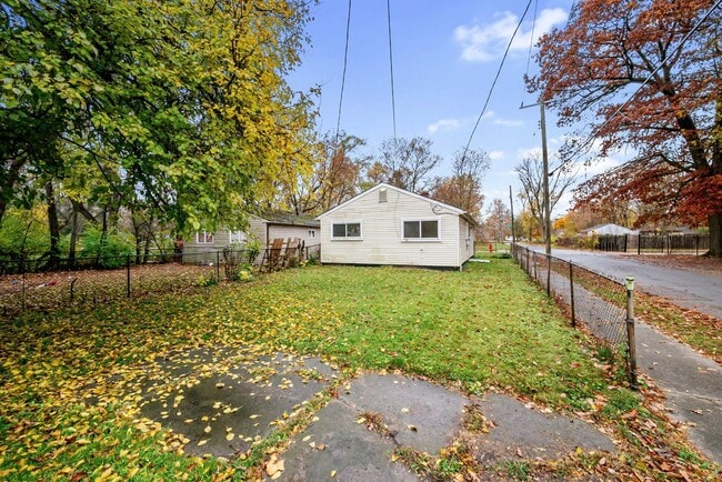 Photo - Remodeled Detroit rental available now!