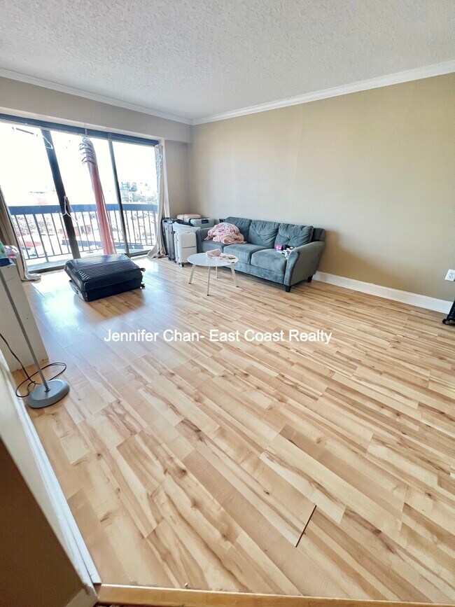 Photo - 15 North Beacon St