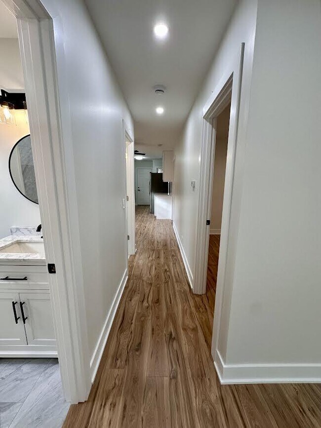 Photo - 3 bedroom in Chicago IL 60618 Unidad 2