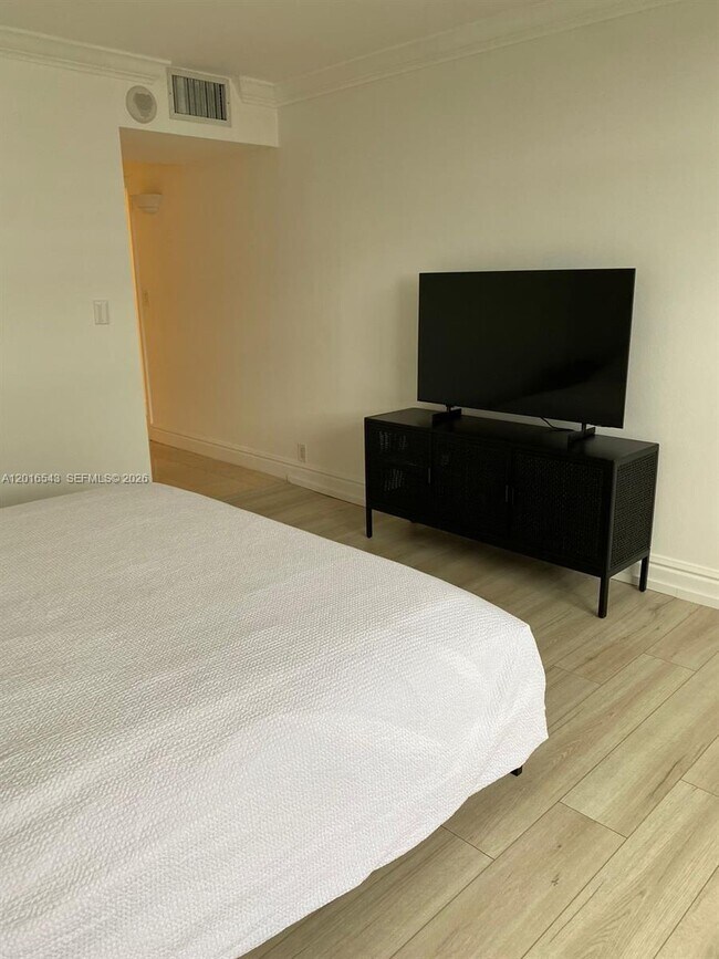 Photo - 170 Ocean Ln Dr Unit 709