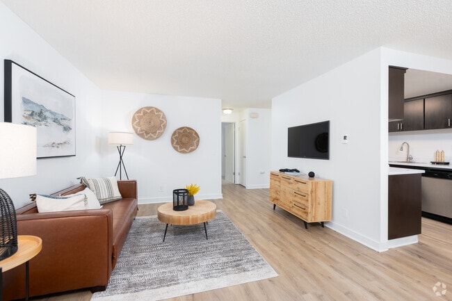 1BD, 1BA - 700-750SF