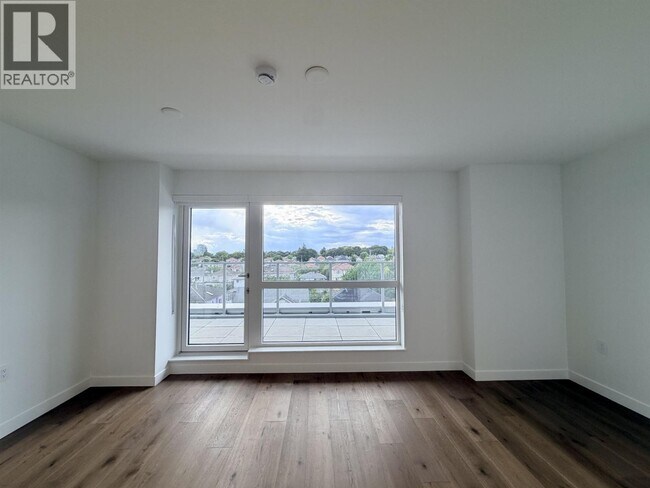 8120 Oak St Unit 502