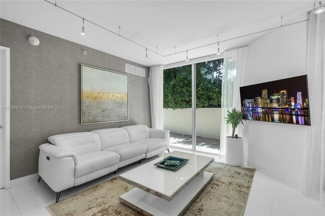 Photo - 200 Sunny Isles Blvd Unidad 2-504