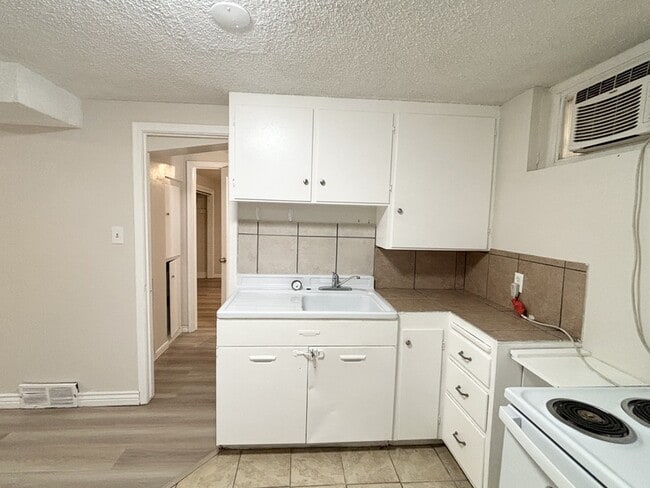 Photo - 416 Cornell Dr Unit Downstairs