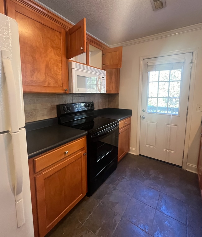 Photo - 108 Bentwood Cir