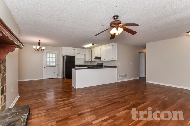 Photo - 230 Parkway Ct