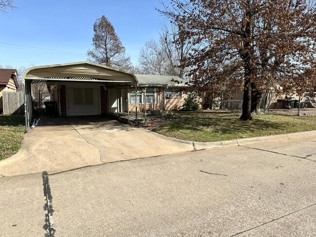 Photo - 860 S Scott St