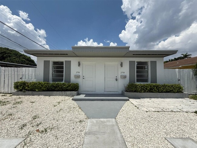 Building Photo - 2786 SW 31st Pl Unit 2786 Rental