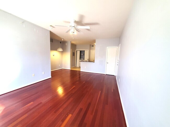 Photo - 2209 Hancock Dr