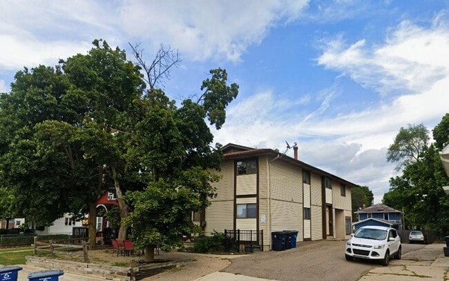 Photo - 1425/1427 S. State St. Unidad 1427 S State St.