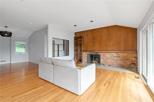 Photo - 13 Dock Pathway St