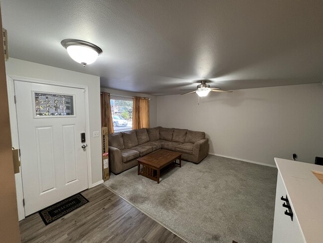 Photo - 1018 SW Shannon Dr