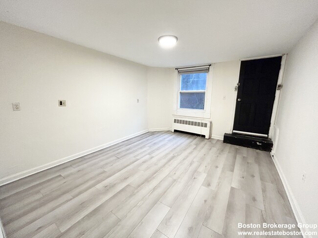Photo - 81 Windsor St Apartment