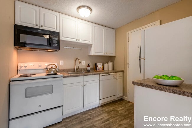 Photo - 375 Harvard St Unidad 2