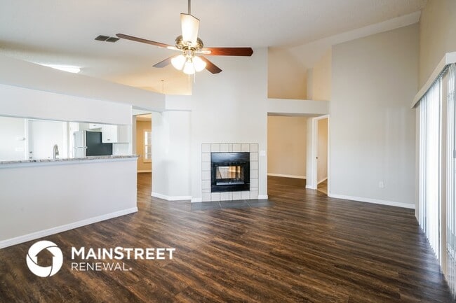 Photo - 769 Sagewood Dr