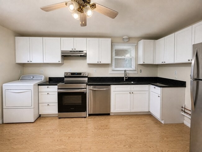 Photo - 128 Norfolk St Unidad 1