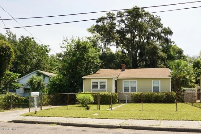 Building Photo - 7545 Wilder Ave
