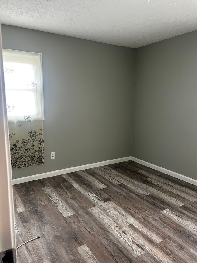 Photo - Beautiful Home 4 bedroom 3 bath