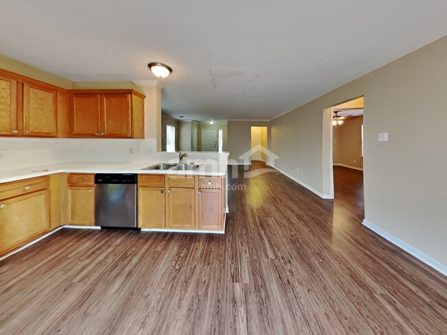 Photo - 9043 Wald Rd