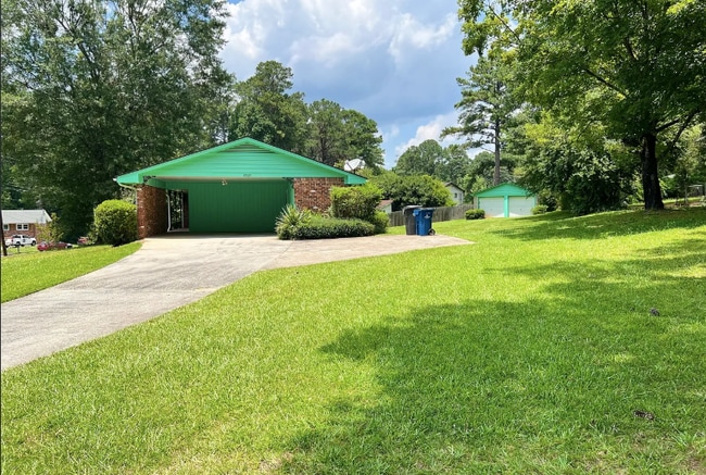 Photo - 2935 Heather Dr