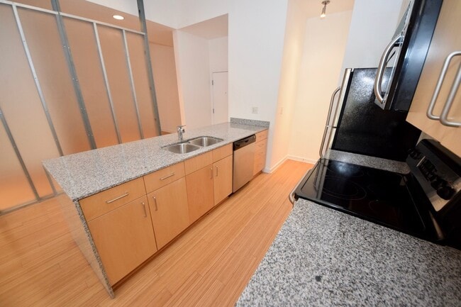 Photo - 1 bed, 1 bath condo in Cooper Young