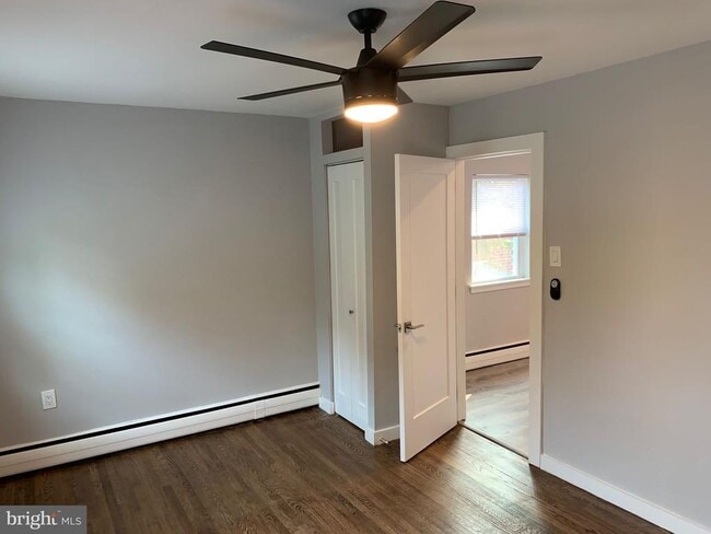 Photo - 911 E Cliveden St Unit 4