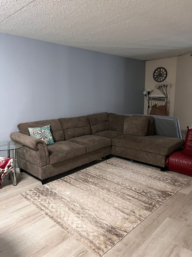 Photo - 1720 Pembina Hwy