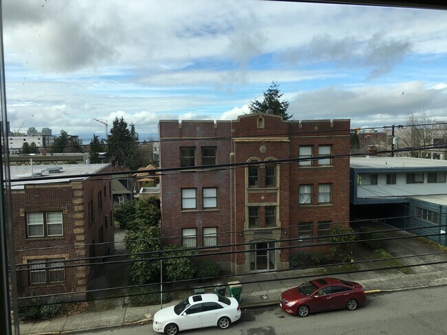 The Molokai Apartments