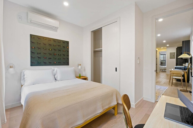 Photo - 311 Eckford St Unit ID1376594P