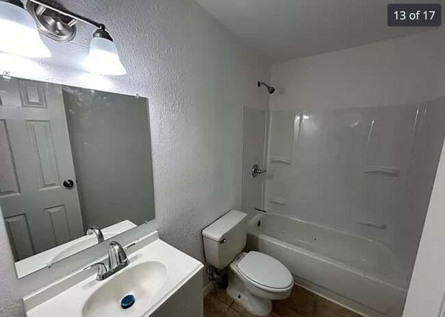 Photo - 2807 Observation Dr