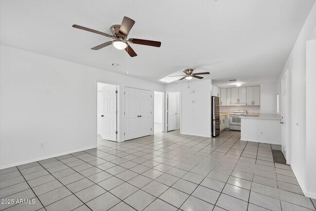 Photo - 8321 W Edwards St Unidad B