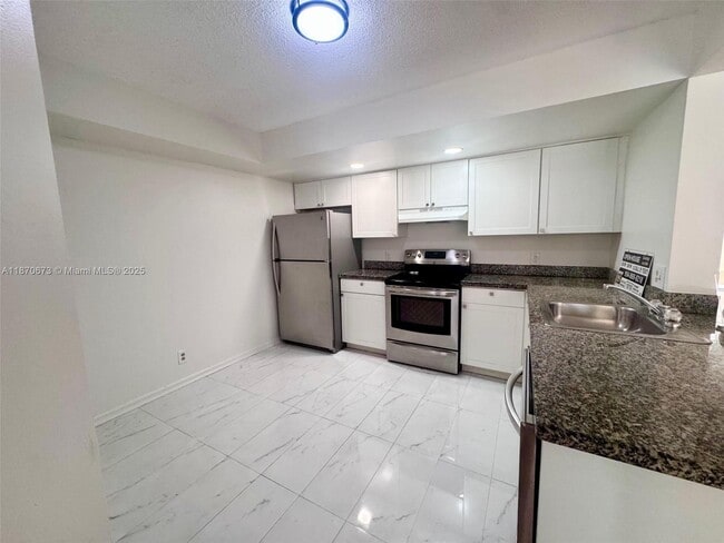 Photo - 5801 Riverside Dr Unit 102B3