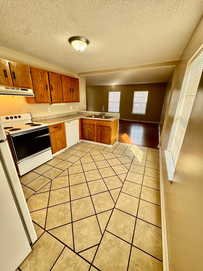 Photo - 1120 Garfield St