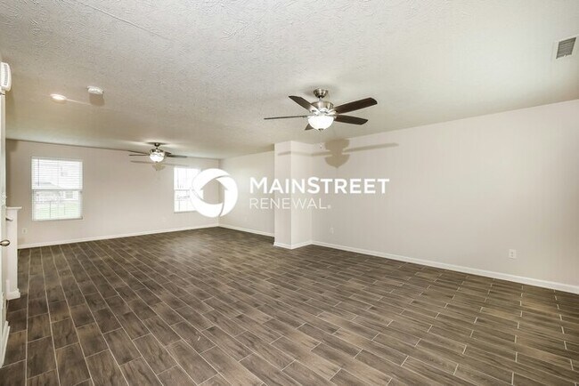 5 Bedroom Pet-Friendly Home in CAMBY, IN with Main Street Renewal