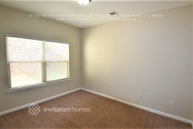 Photo - 526 Crestmont Ln