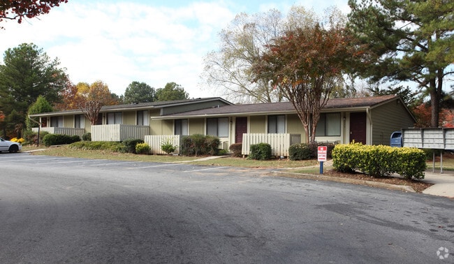 Indian Lake Apartments