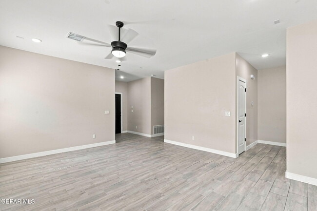 Photo - 14929 Tierra Fortaleza Ave