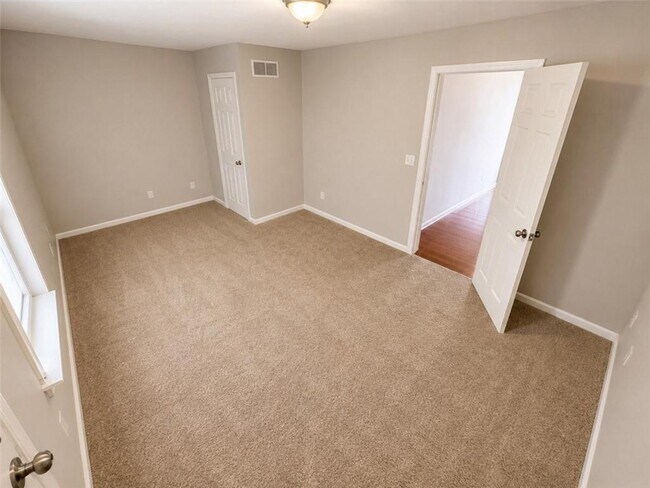 Photo - 6764 Blackstone Pl