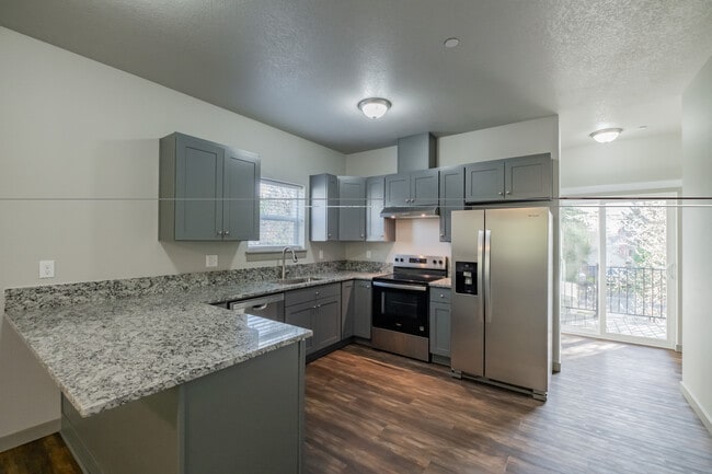 Photo - 384 24th St NE