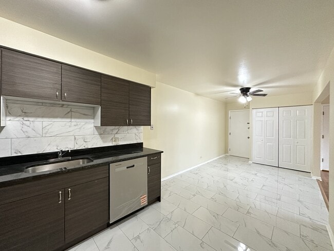 Photo - 630 Lincoln Ave Unit 401