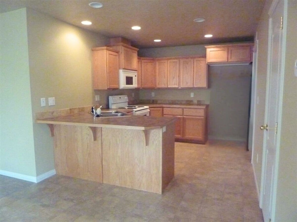 Photo - Super Private & Great Location