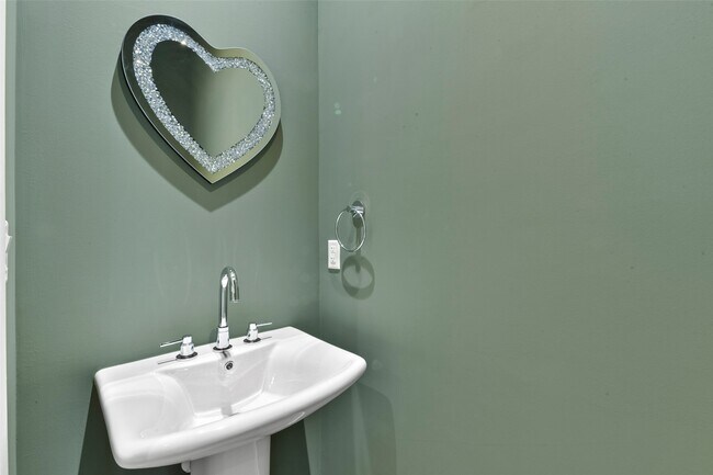 Photo - 4521 San Felipe St Unidad 2204