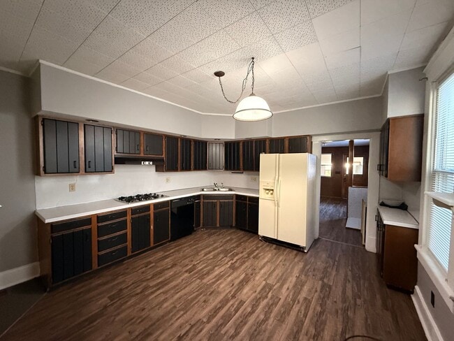 Photo - 617 E Main St Unit Apt A