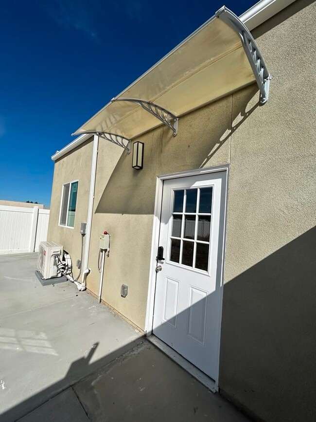Photo - 9220 E Ave T Unidad 9220  B