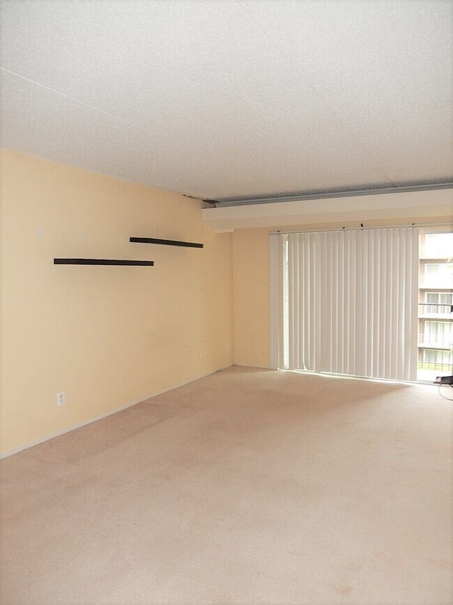 Photo - Charming 1 Bedroom 1 Bathroom Condo In Much Sought After EOS-21