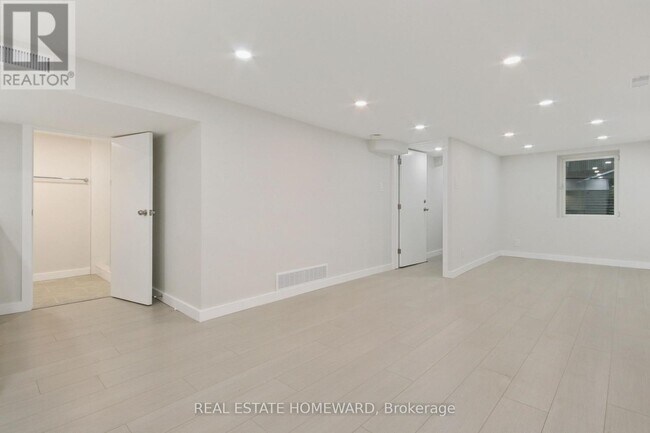Photo - 486 Delaware Ave